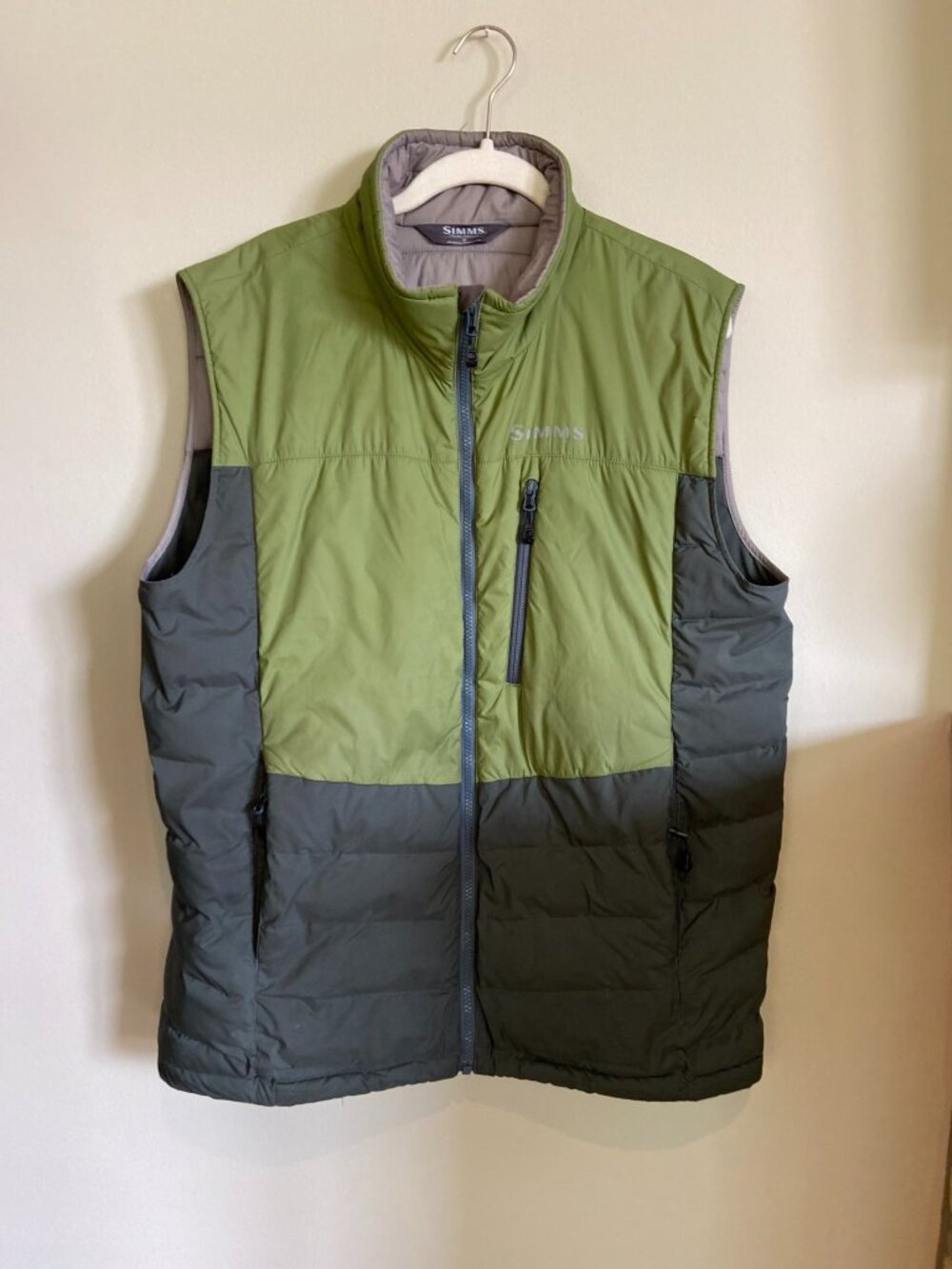 Simms West Fork Insulated Vest | Size M | Olive | PrimaLoft - Picture 2 of 11